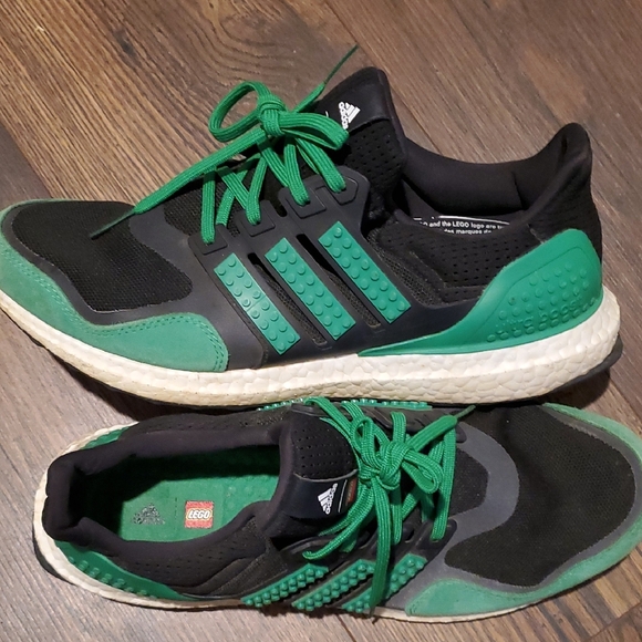 Adidas Ultra Boost Lego Men's Black and Green Running Shoes Sz 9.5 - Picture 2 of 11